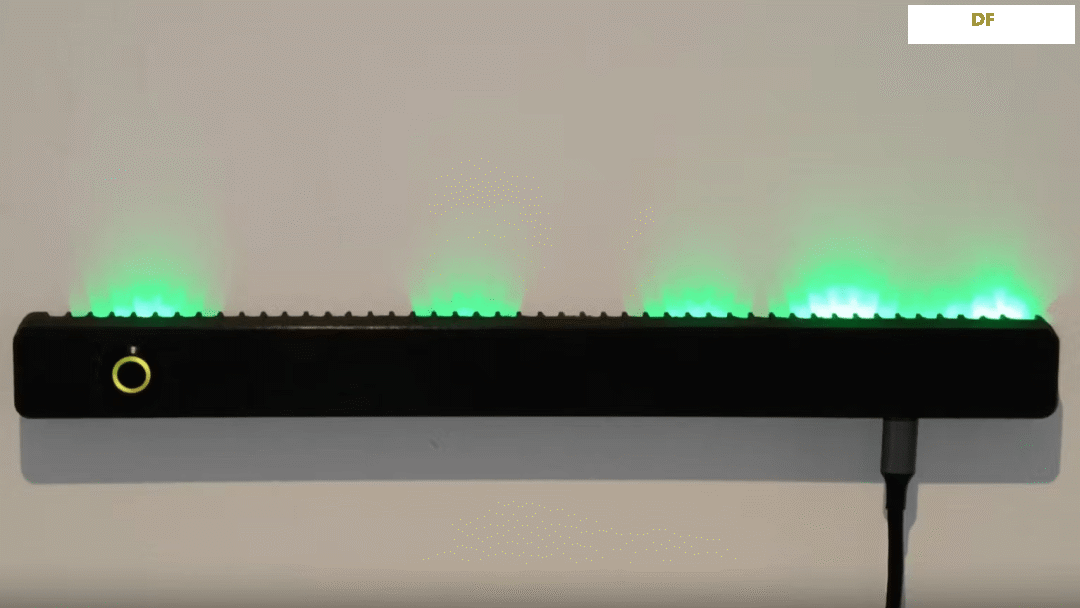 放大 7 倍的巨型 Arduino UNO、精确微量自动鱼食投喂器、...封面1