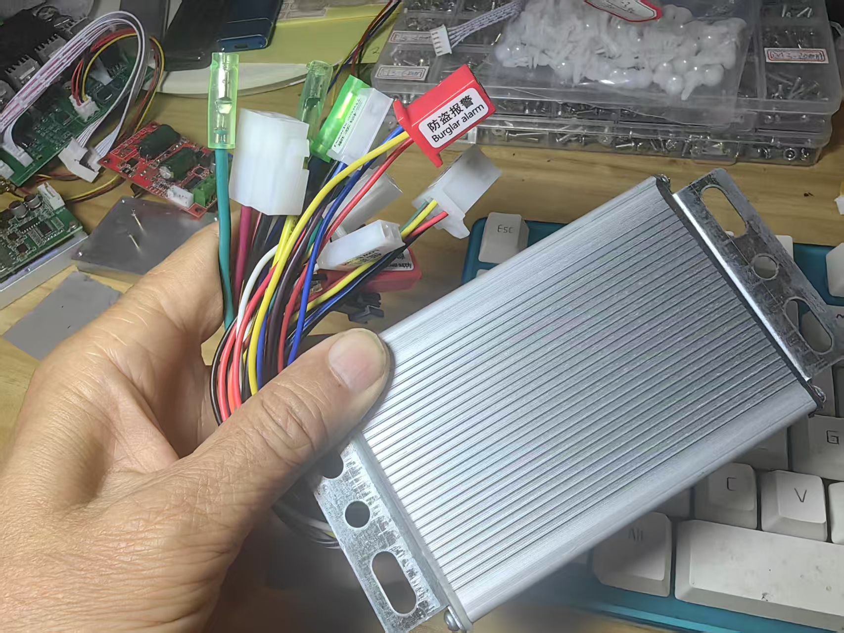 【花雕动手做】尝试拆解一款通用型智能无刷电机控制器图6
