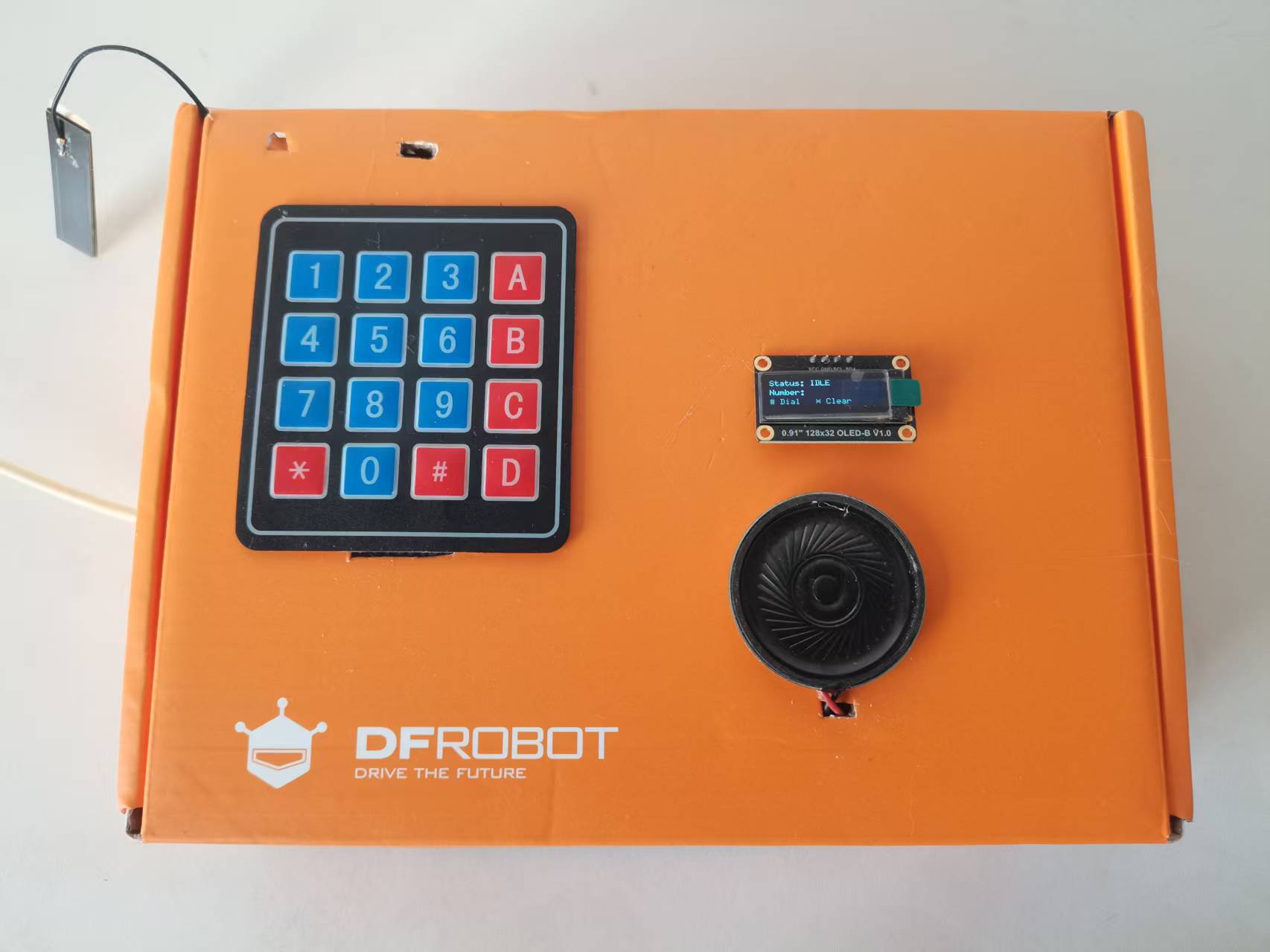 复古与科技的碰撞：基于ESP32和4G模块的简易模拟电话机图1