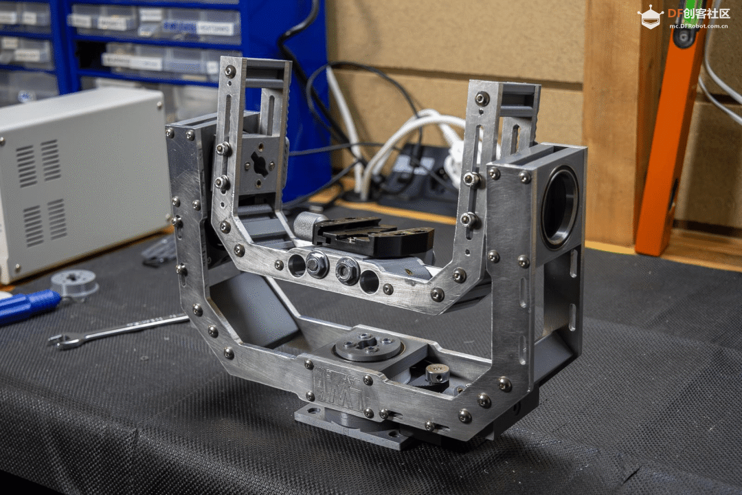 开源多功能云台、多摄像头树莓派 3D 扫描仪、96 灯丝 L...封面3