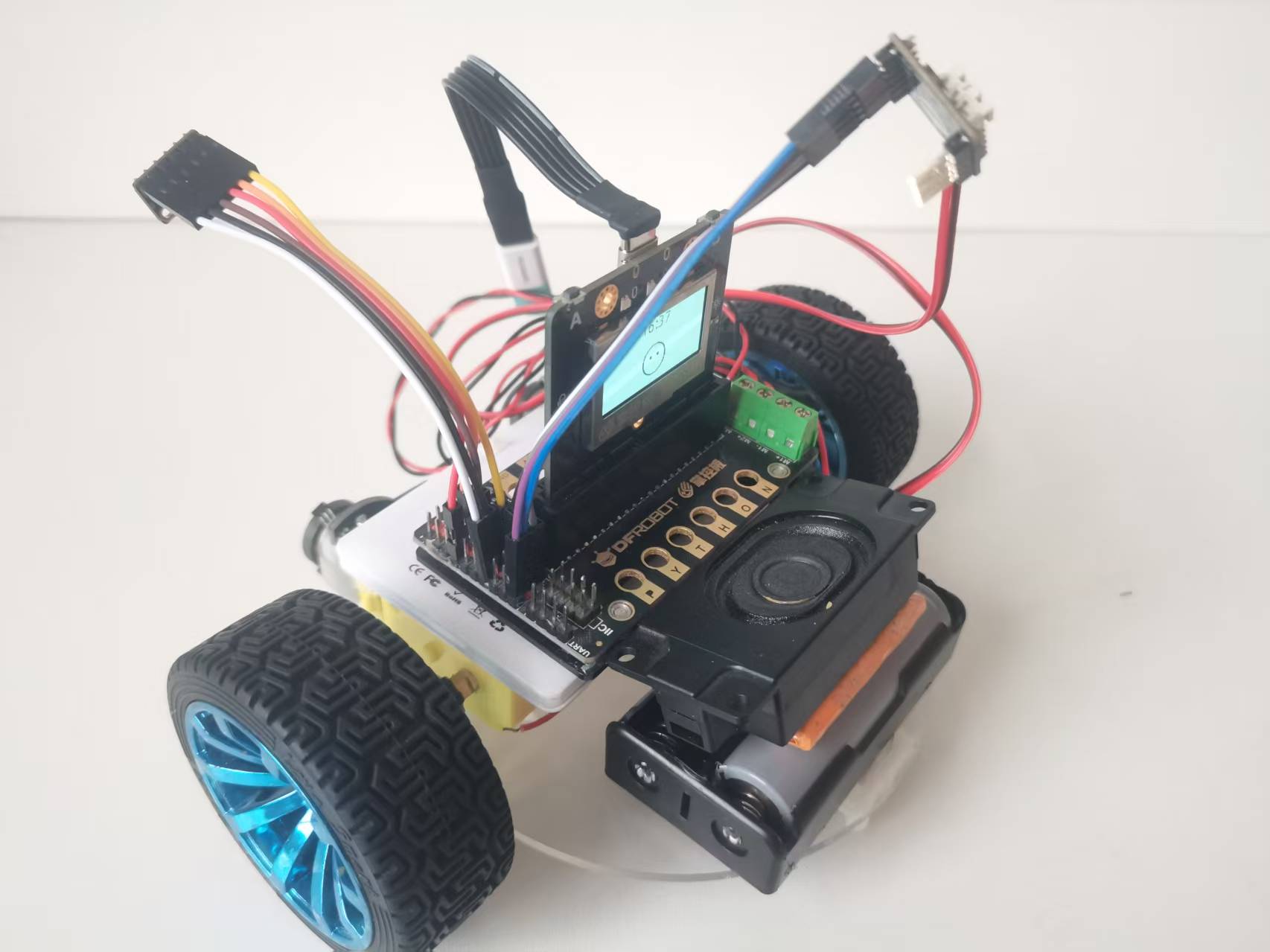 给小智AI装上“手脚”：掌控板语音控制灯带与电机实战图2