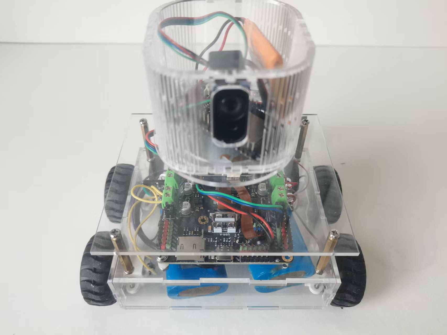 双ESP32无线协作：打造360°激光扫描避障小车图1