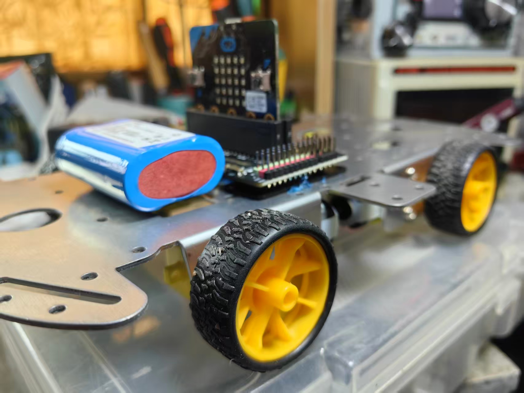 【花雕动手做】使用IO电机驱动扩展板搭建一辆智能小车图1