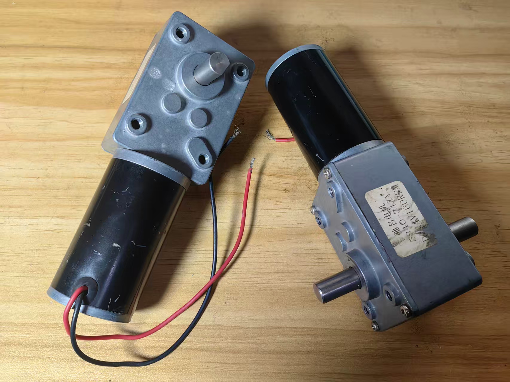 【花雕动手做】机器人底盘：5840 涡轮蜗杆24V电机全解析图1