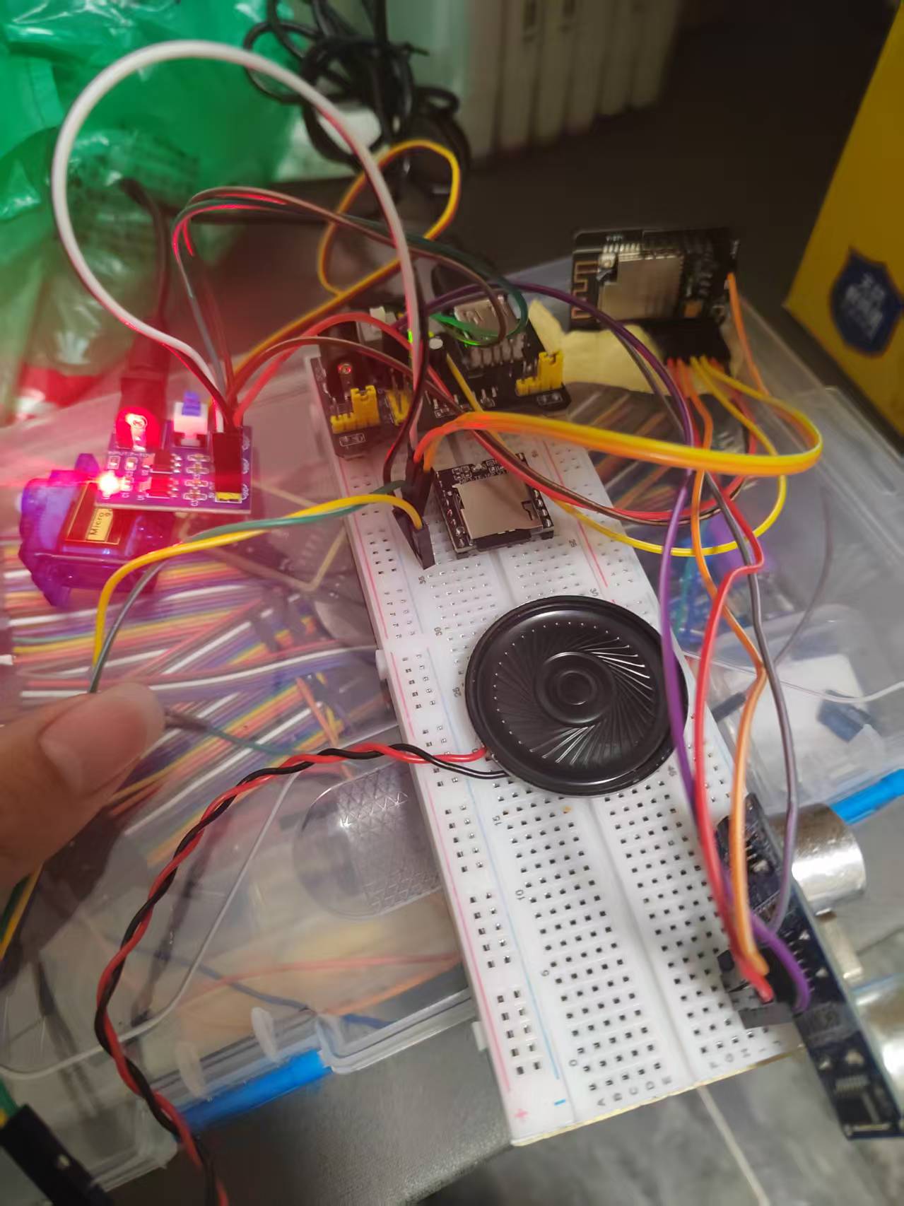 求助dfplayermini模块只有通电时有闪一下红灯不放音乐图1