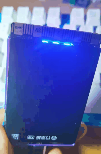 【花雕动手做】Aily Blockly一句话“循环RGB亮灯”生成项目图1