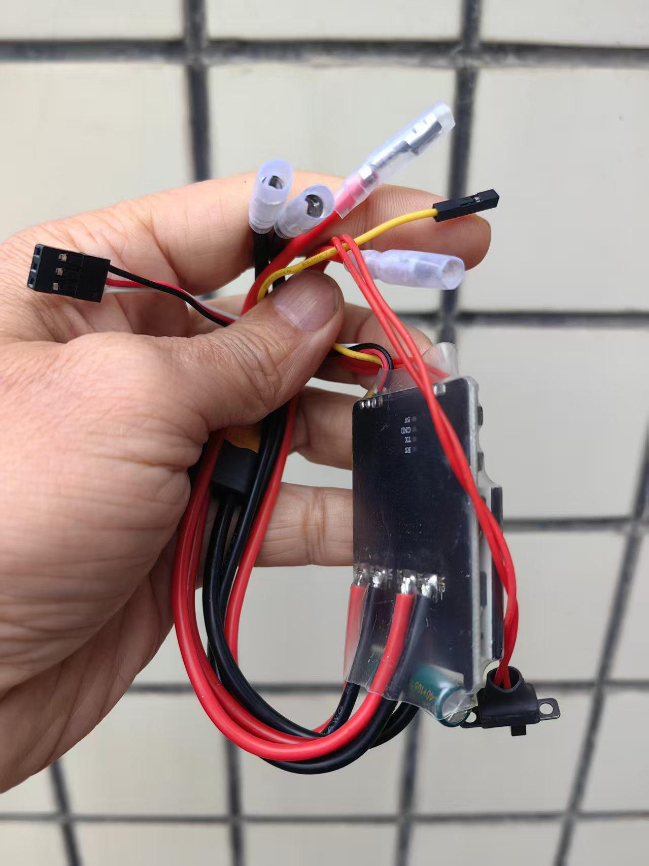 【花雕动手做】MIXORI 20AX2 双路双向有刷电调 2S-6S 模组图1