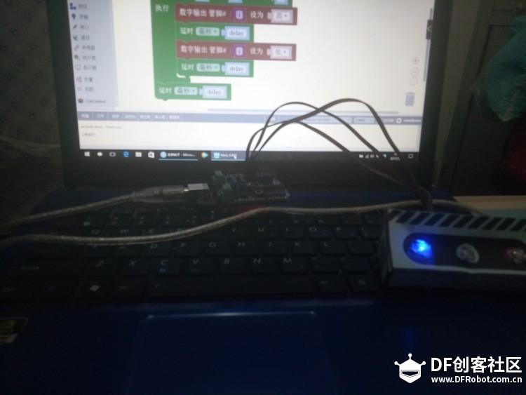 STEM教育 · 交通警示灯 - 学习科技学堂王文涛老师作品_image_3.webp