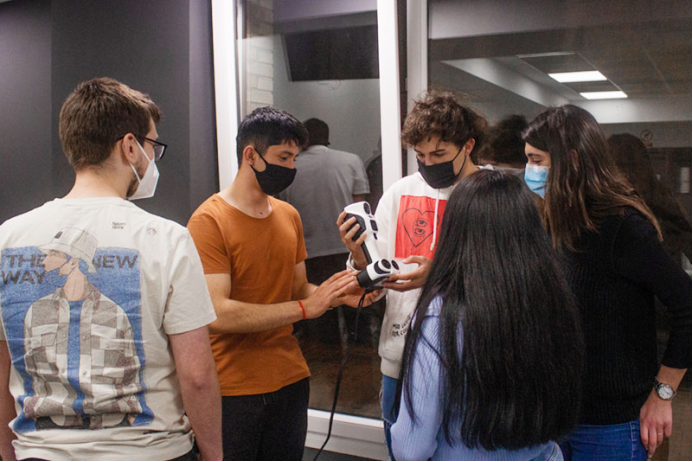 专业级手持式彩色3D扫描仪这样选！