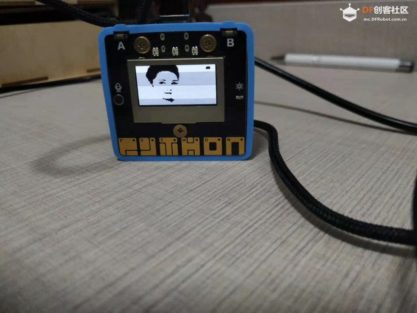 掌控板 · 使用pinpong库批量浏览电脑中的图片_image_3.webp