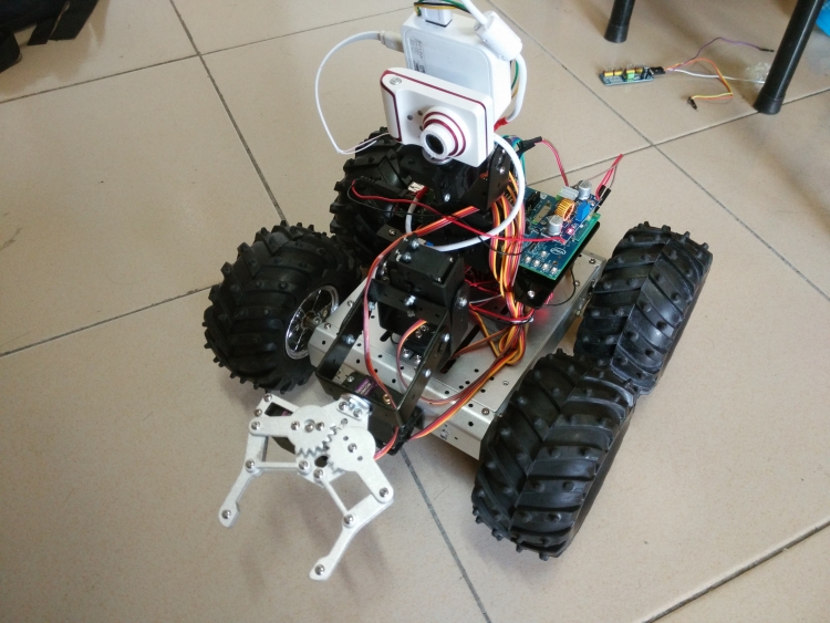 STEM教育 · 基于Edison的自动抓取机器人_image_3.webp