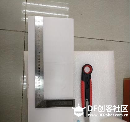 STEM教育 · 八音盒-音乐灯光版：圣诞节声光互动礼物_image_3.webp