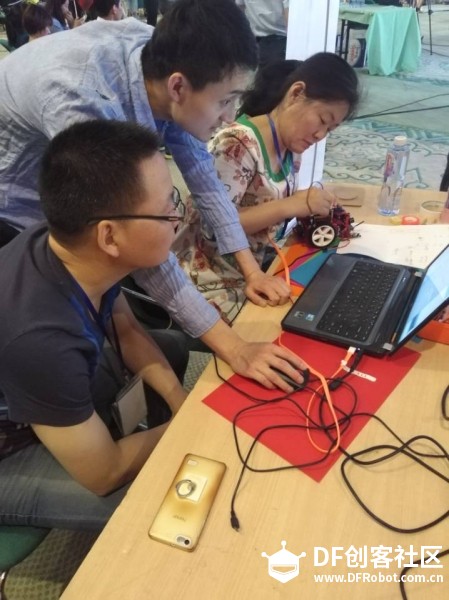 STEM教育 · 校园安全巡逻车：自动巡线与灭火_image_6.webp