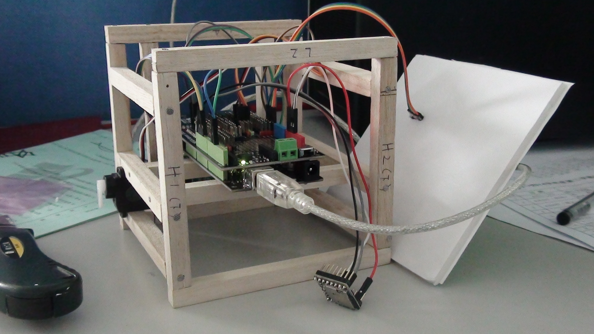 STEM教育 · 用盒仔皮肤制作人体舒适度指数播报器_image_6.webp