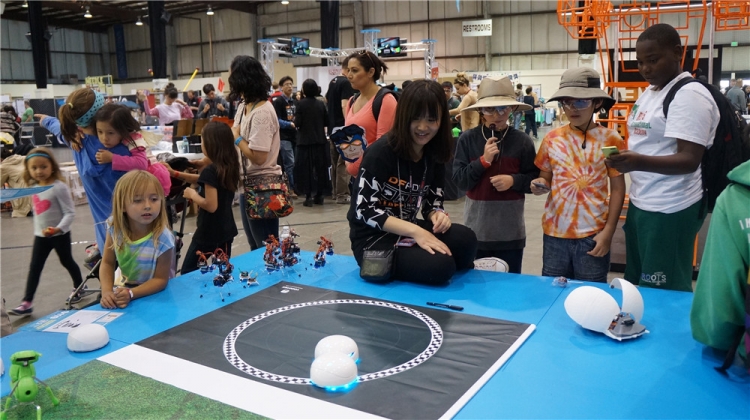 2015湾区MakerFaire：一场没有尿点的创客盛会 | DF创客社区_image_9.webp