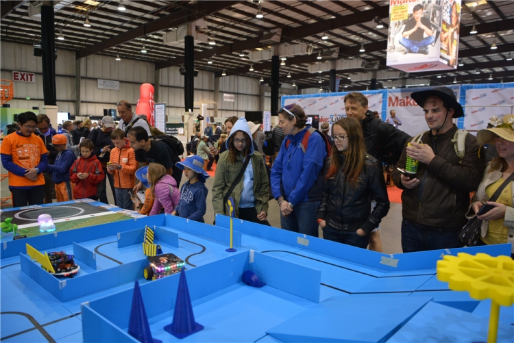 2015湾区MakerFaire：一场没有尿点的创客盛会 | DF创客社区_image_3.webp