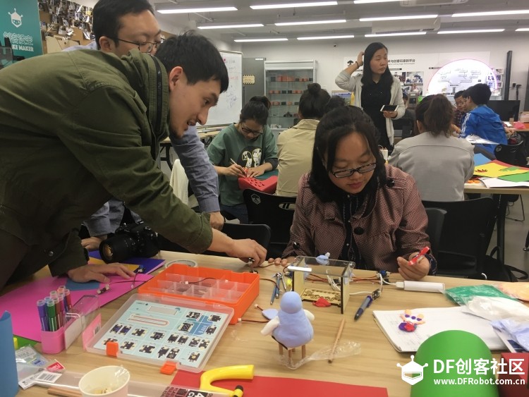 STEM教育 · 基于造物粒子套件的智能课桌制作_image_24.webp