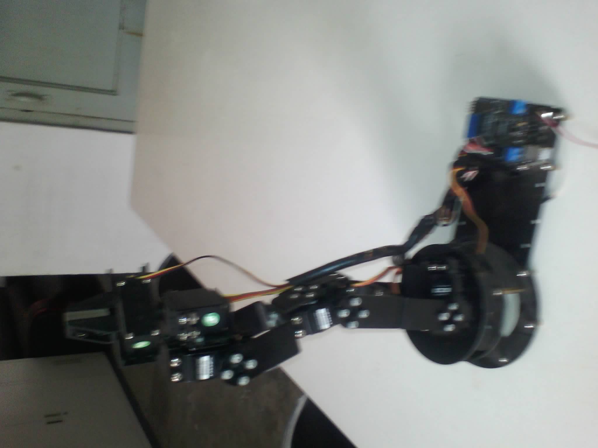 DFRduino I/O Expansion V5.0 · 如何让机械手臂动起来_image_12.webp