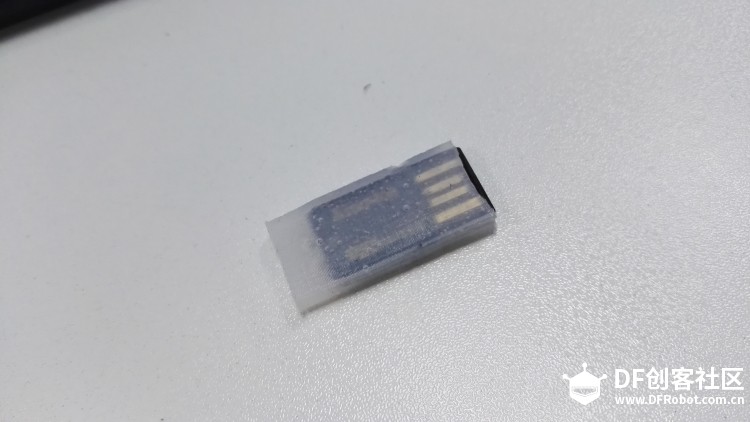 自制硅胶U盘套 · 保护TF卡适配器_image_3.webp