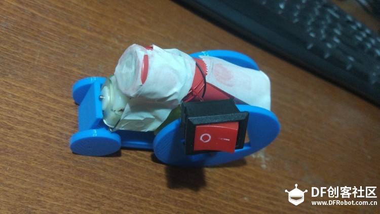 儿童科学实验 · 电动小火车兼容宜家木轨道_image_3.webp