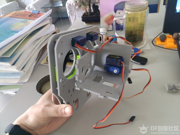 STEM教育 · Fritz表情机器人：实现眨眼、动嘴、动眉毛等特效_image_18.webp