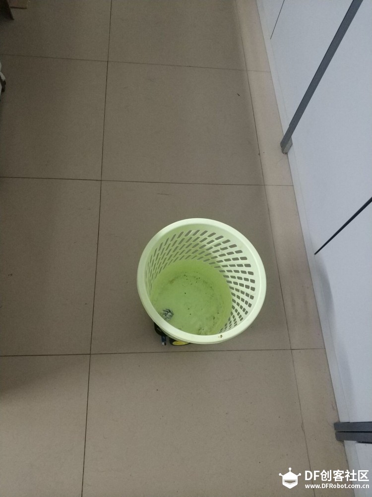 家长视角 · 遥控垃圾桶：家庭清洁助手_image_6.webp