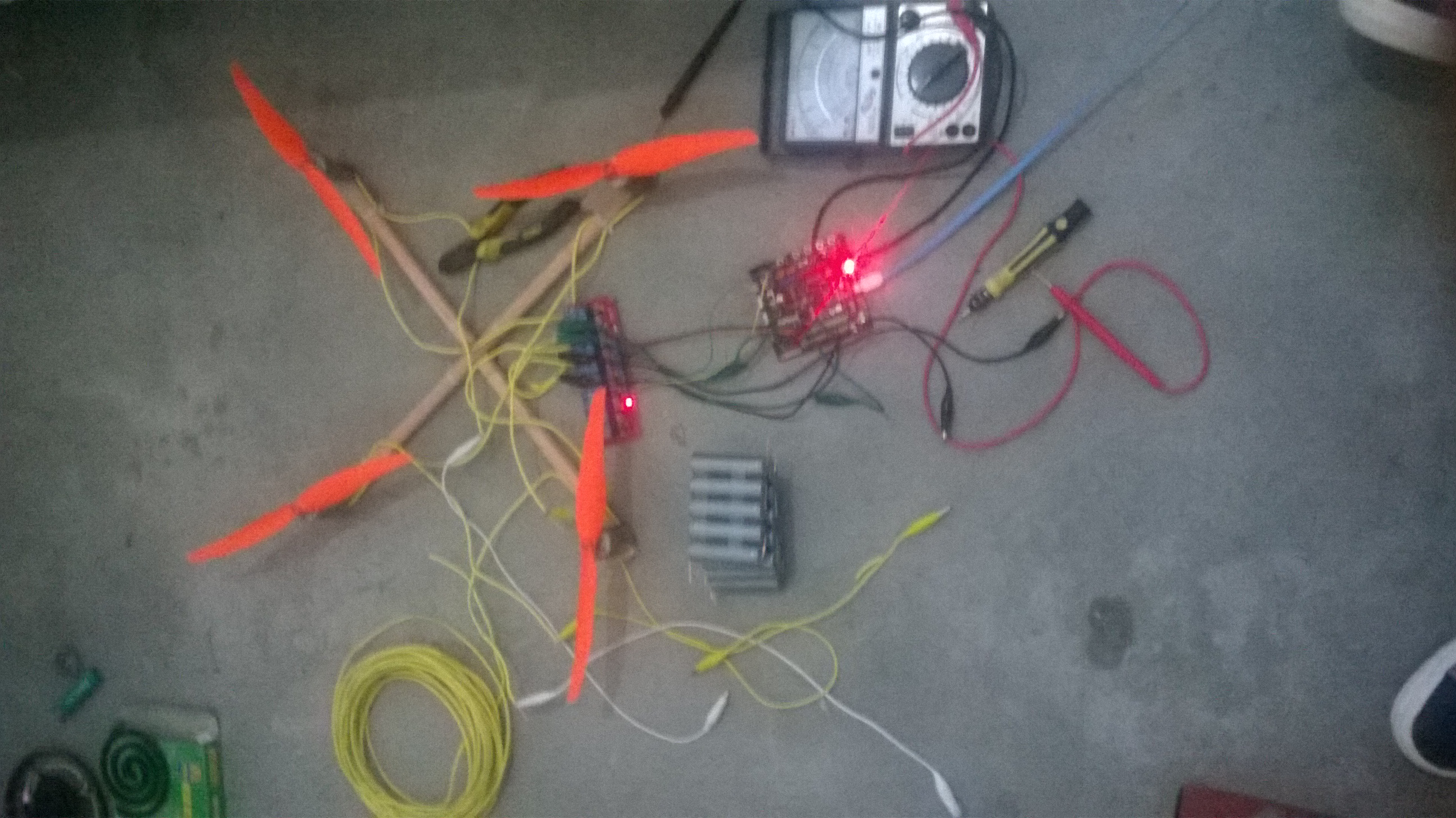 低成本四轴飞行器DIY > 用简单材料实现_image_39.webp