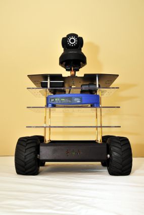 远程监控机器人 · 基于Raspberry Pi和Arduino的原型_image_3.webp